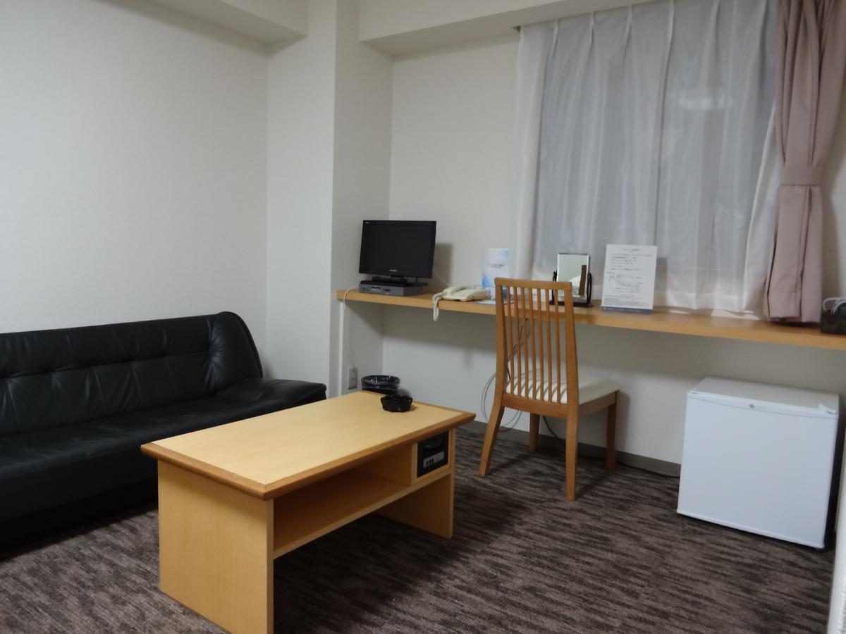Ushiku City Hotel Ekimaekan Экстерьер фото